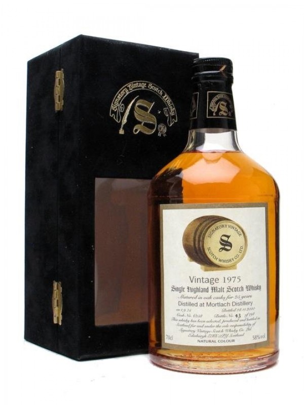 Mortlach 1975 25 Year Old Signatory